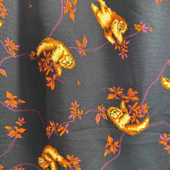 SOLD—NWOT Modcloth Sloth Swing Blouse-Size L - Picture 2 of 10